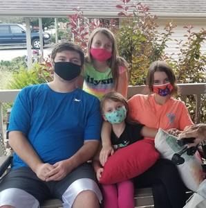 Meet your Posher, Sarah